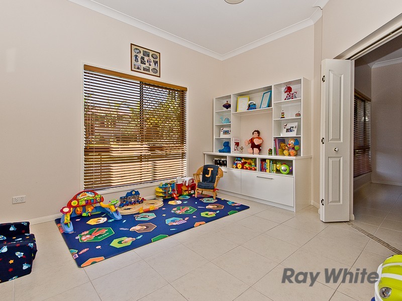 1 Coolamon Court, Eatons Hill QLD 4037
