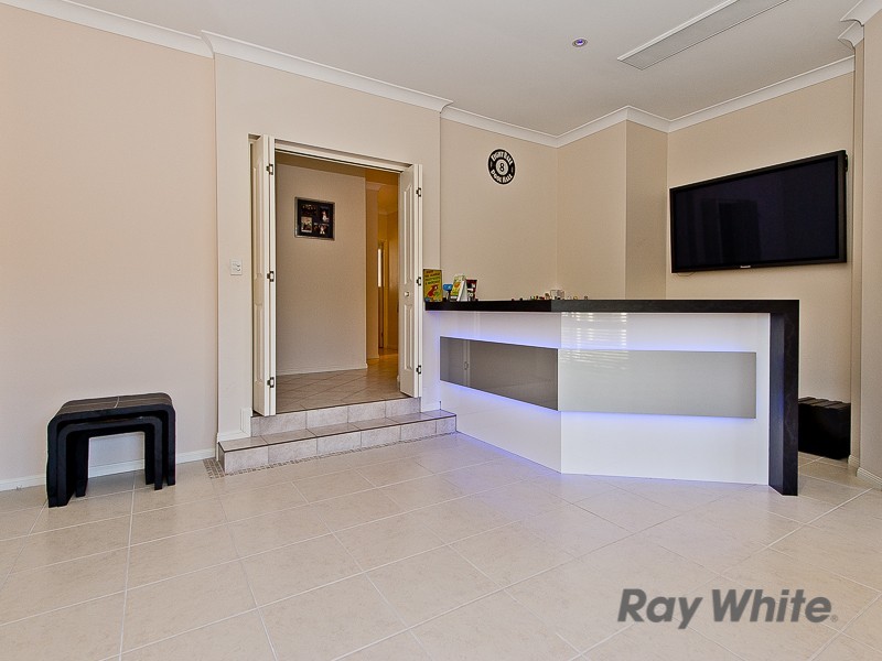 1 Coolamon Court, Eatons Hill QLD 4037