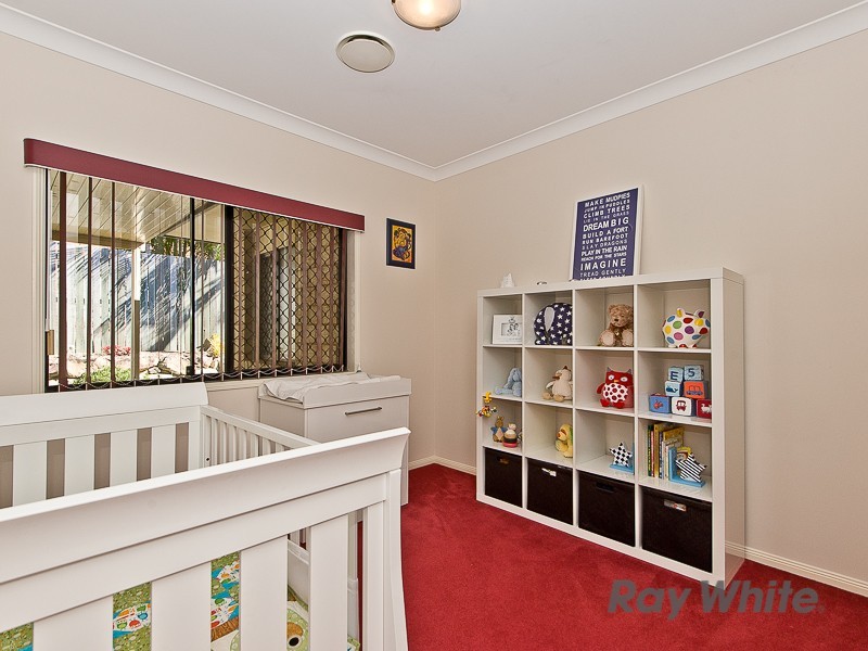 1 Coolamon Court, Eatons Hill QLD 4037