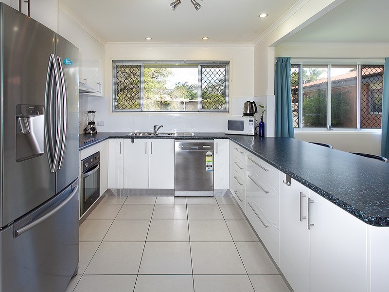 38 Willow Street, Albany Creek QLD 4035