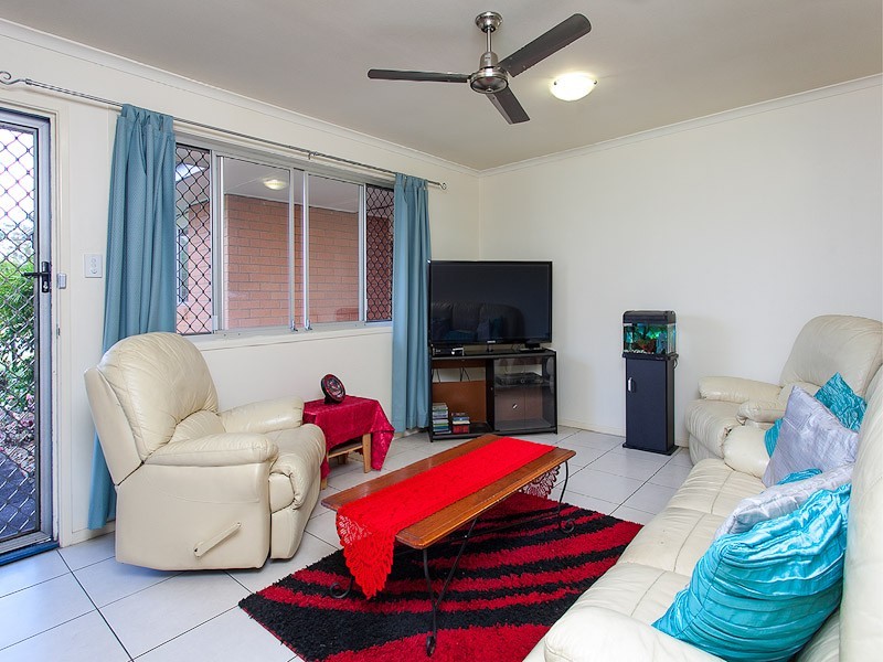 38 Willow Street, Albany Creek QLD 4035