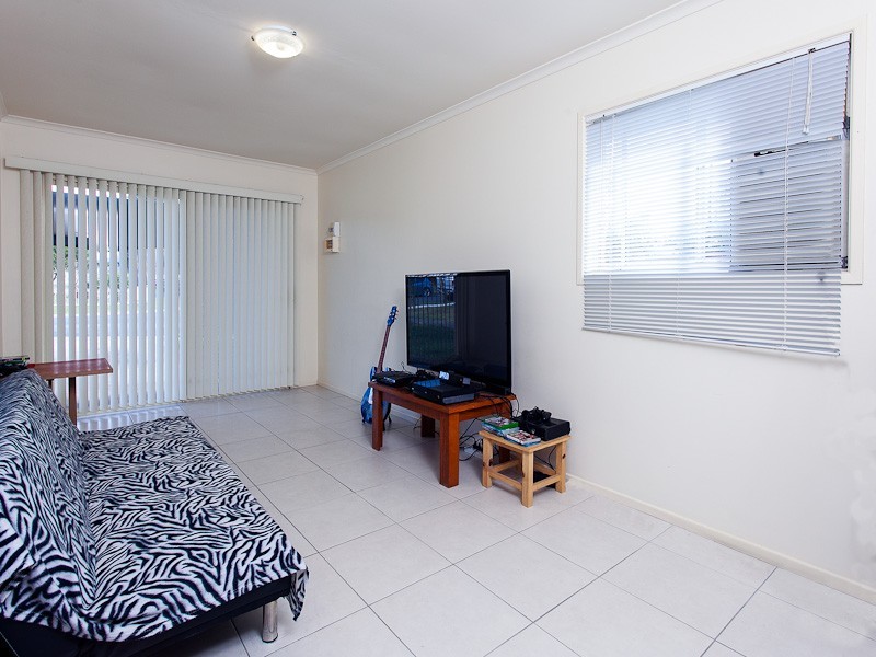 38 Willow Street, Albany Creek QLD 4035