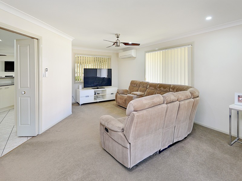 19 Chisholm Court, Albany Creek QLD 4035