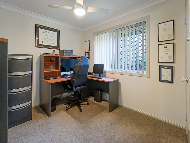 19 Chisholm Court, Albany Creek QLD 4035