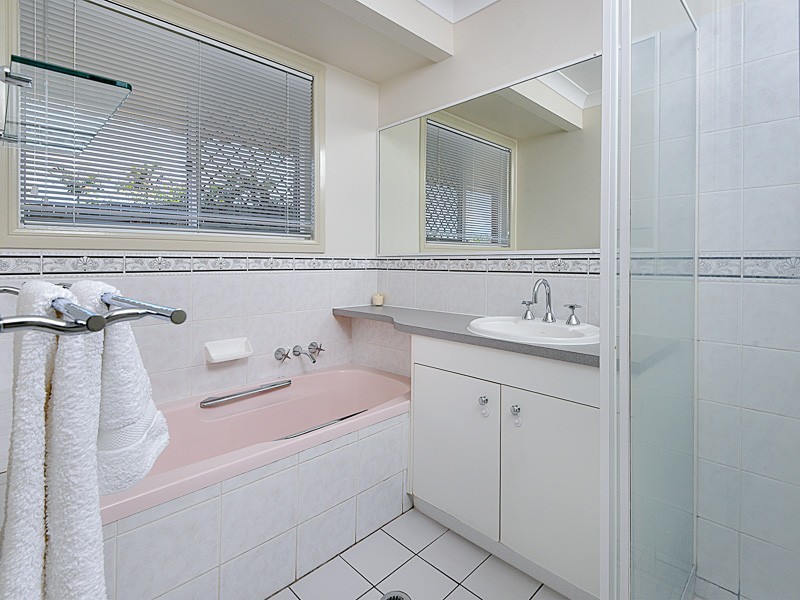 19 Chisholm Court, Albany Creek QLD 4035