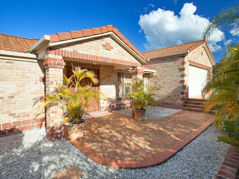 23 Silkyoak Way, Albany Creek QLD 4035