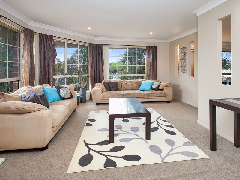 9 Mascotte Court, Eatons Hill QLD 4037