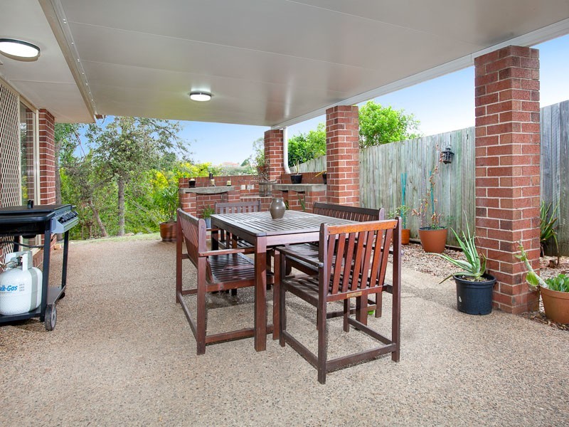9 Mascotte Court, Eatons Hill QLD 4037