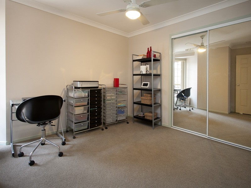 9 Mascotte Court, Eatons Hill QLD 4037