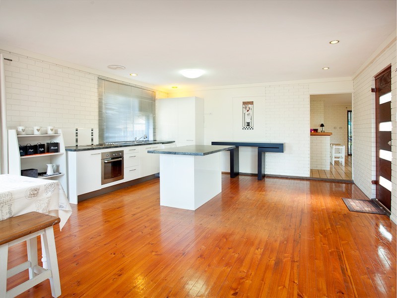 49 Folkstone Avenue, Albany Creek QLD 4035