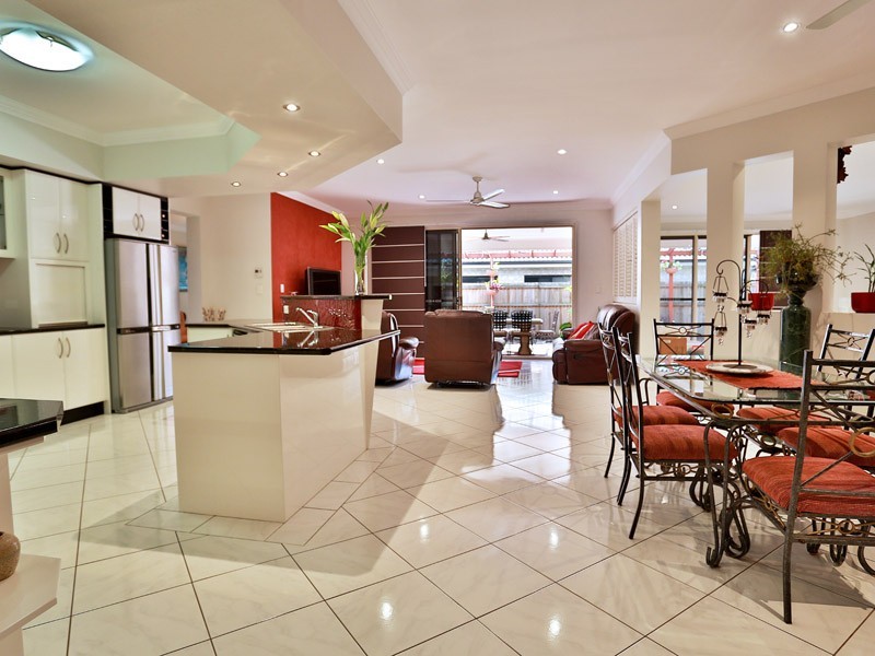 31 Whittome Esplanade, Murrumba Downs QLD 4503