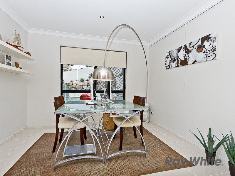 5 Quandong Crescent, Arana Hills QLD 4054