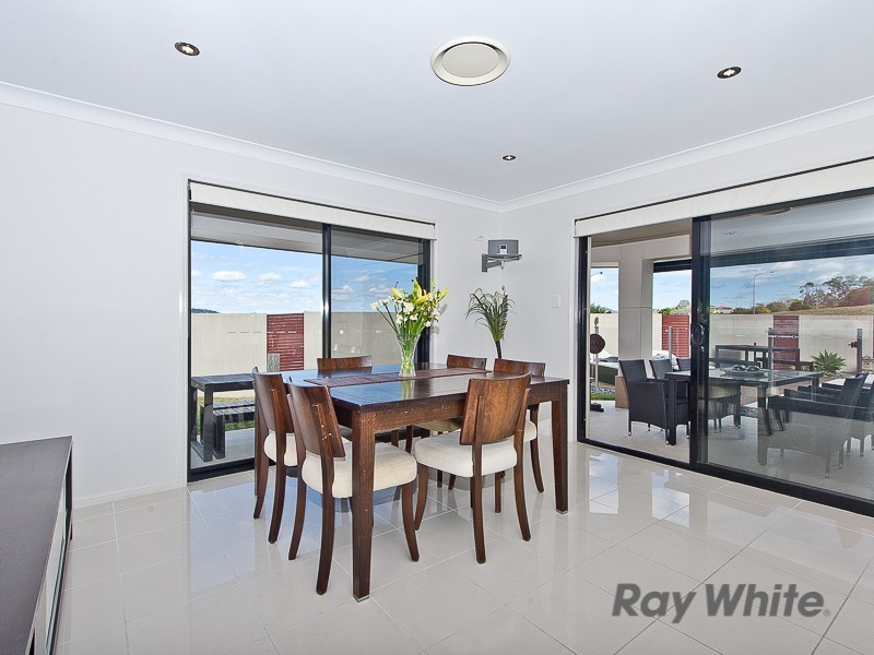 5 Quandong Crescent, Arana Hills QLD 4054