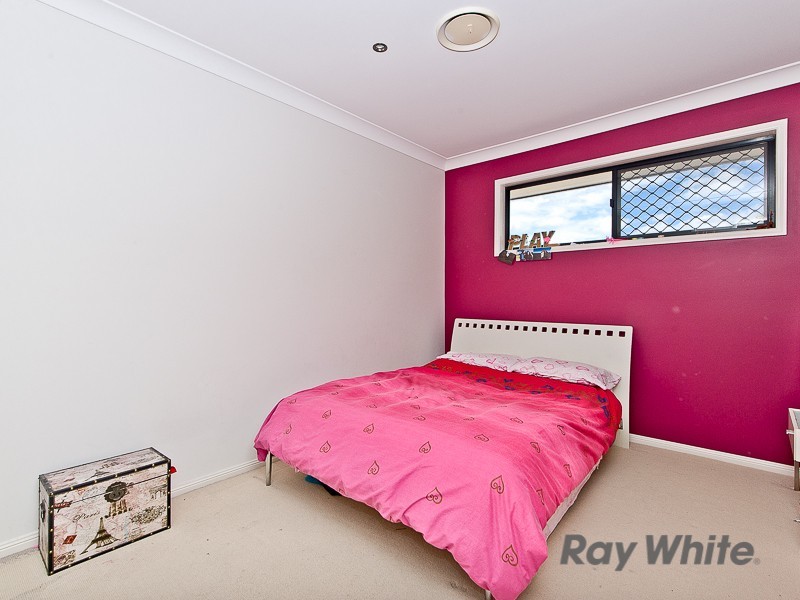 5 Quandong Crescent, Arana Hills QLD 4054