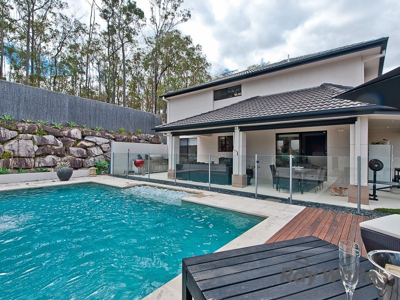 5 Quandong Crescent, Arana Hills QLD 4054