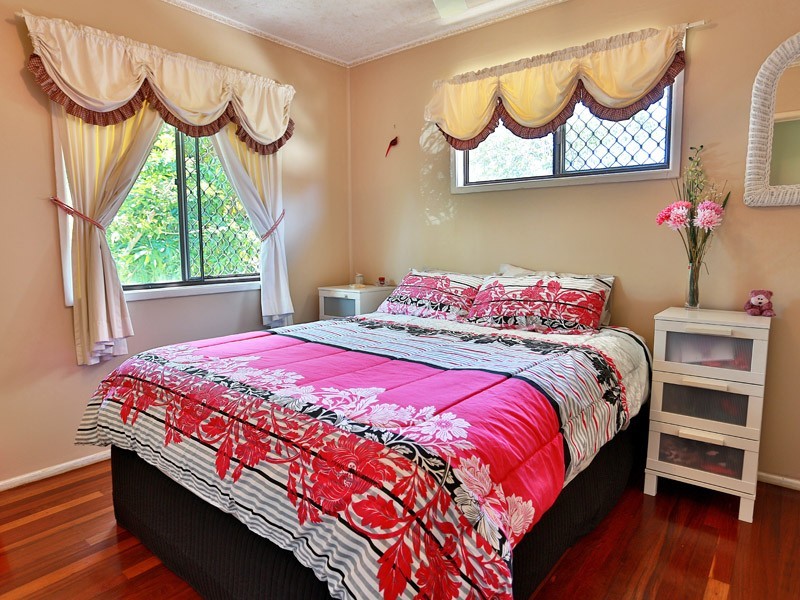 9 Wendy Crescent, Clontarf QLD 4019