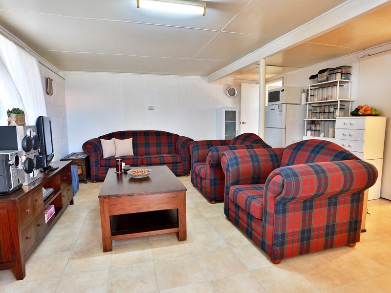 9 Wendy Crescent, Clontarf QLD 4019