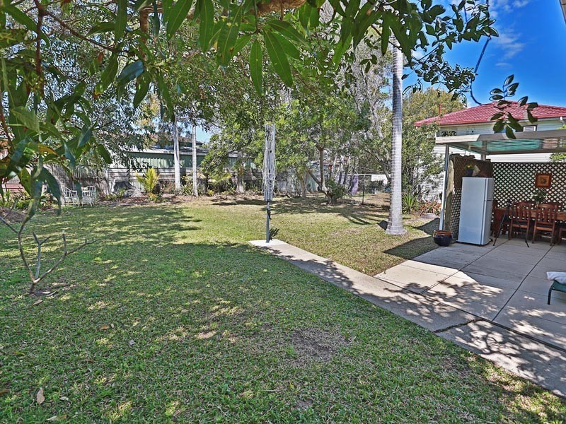 9 Wendy Crescent, Clontarf QLD 4019