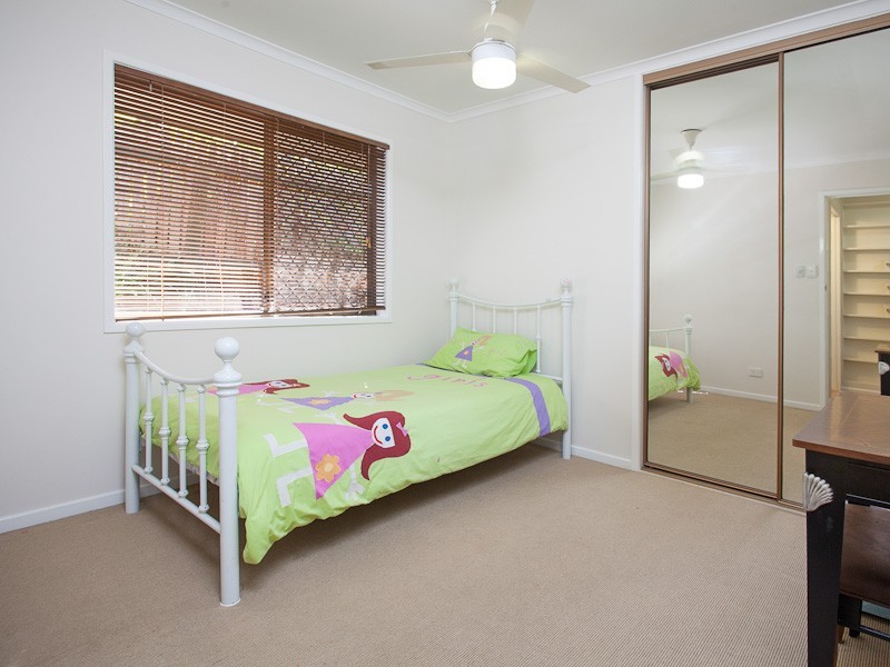 16 Doonside Parade, Brendale QLD 4500