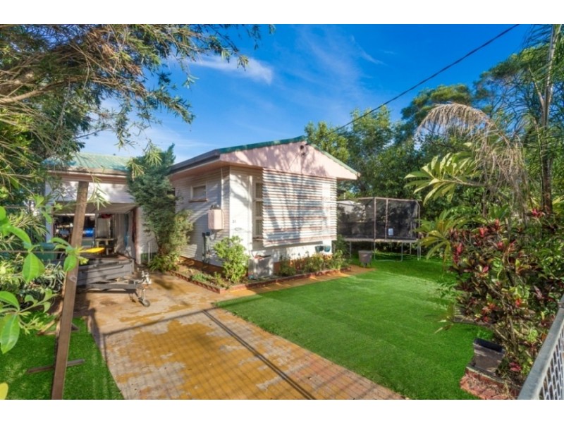 23 Enoch Street, Clontarf QLD 4019