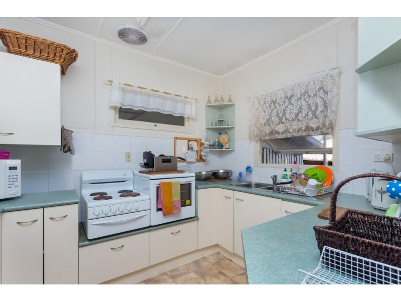 23 Enoch Street, Clontarf QLD 4019