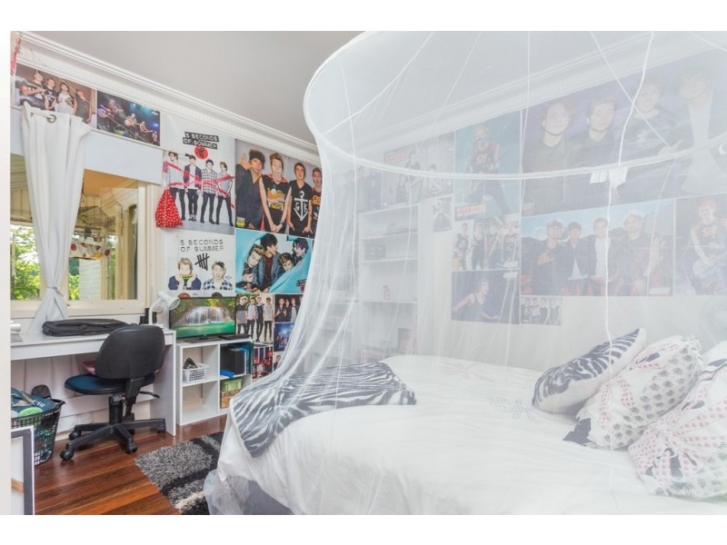 23 Enoch Street, Clontarf QLD 4019