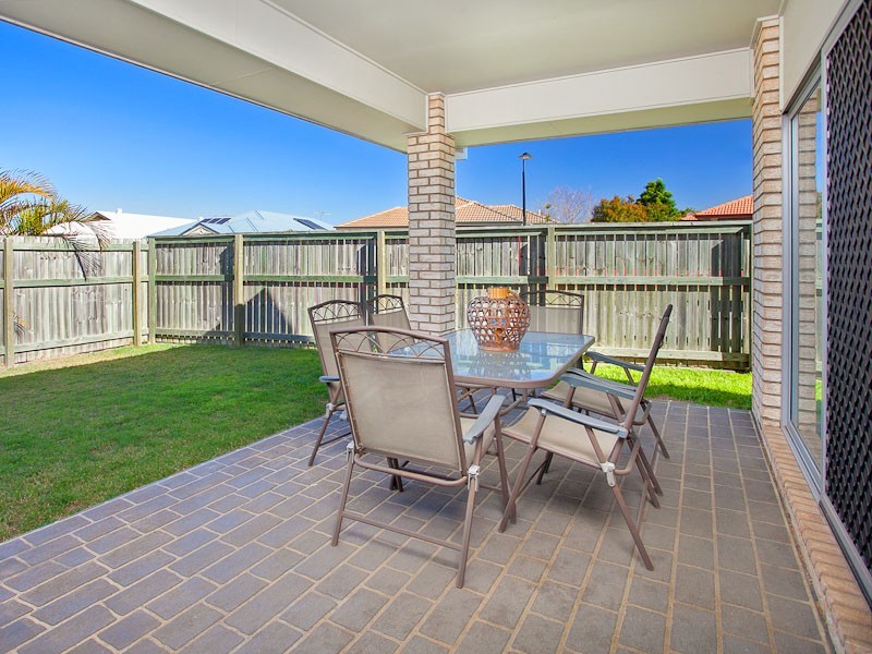 16 Foambark Street, North Lakes QLD 4509