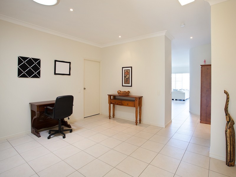 16 Foambark Street, North Lakes QLD 4509