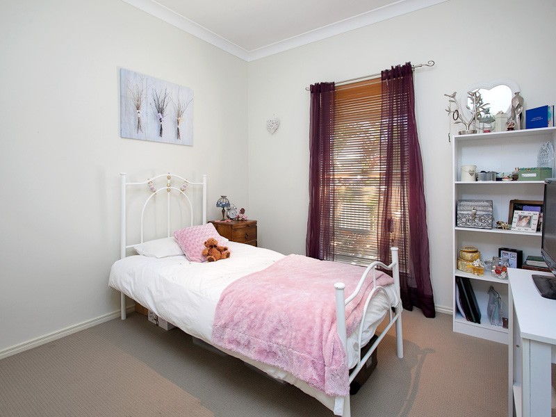 16 Foambark Street, North Lakes QLD 4509