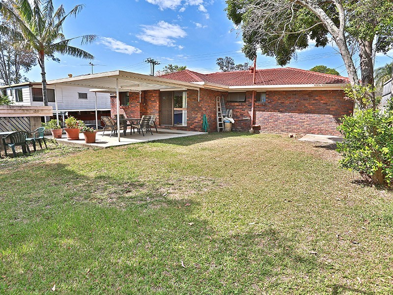 12 Belrose Ave, Petrie QLD 4502