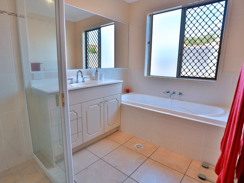 4 Protea Place, Bridgeman Downs QLD 4035