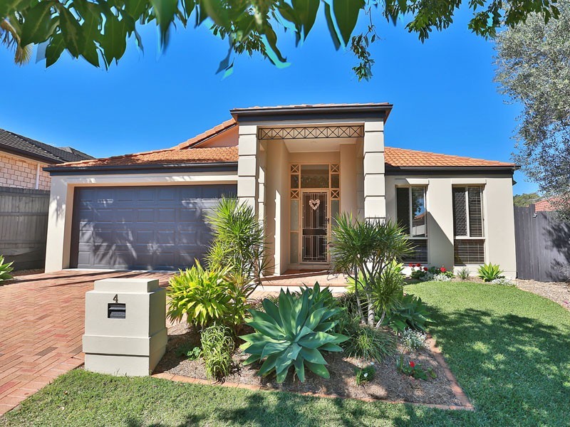 4 Protea Place, Bridgeman Downs QLD 4035