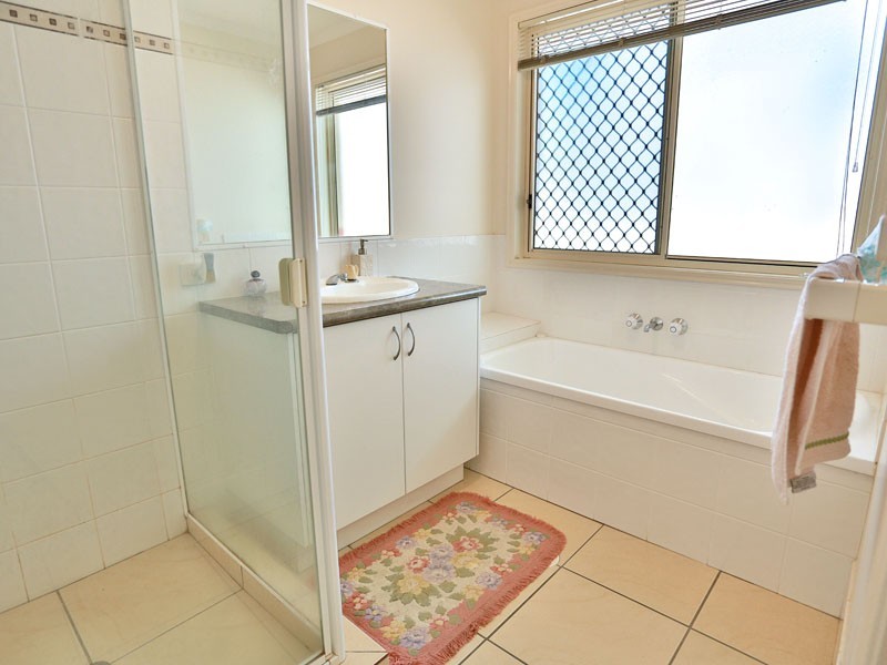 10 Gold Creek Court, Albany Creek QLD 4035