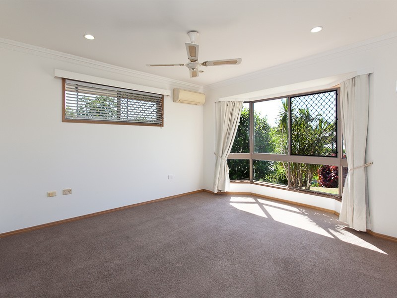 4 Pine Bark Court, Albany Creek QLD 4035