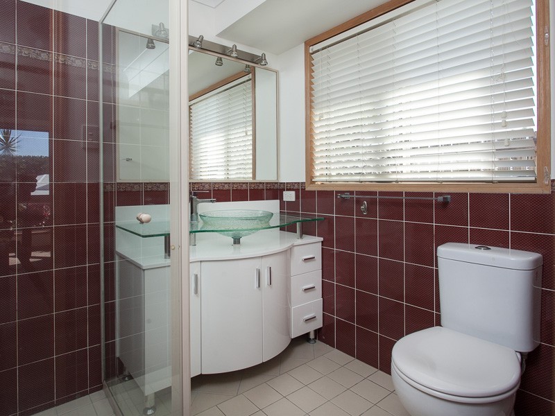 4 Pine Bark Court, Albany Creek QLD 4035