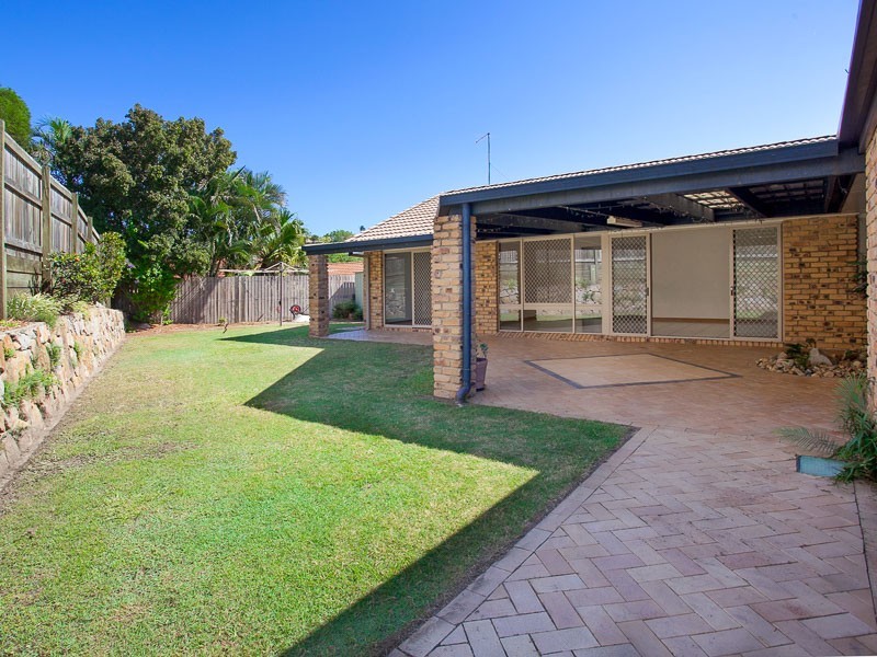 4 Pine Bark Court, Albany Creek QLD 4035