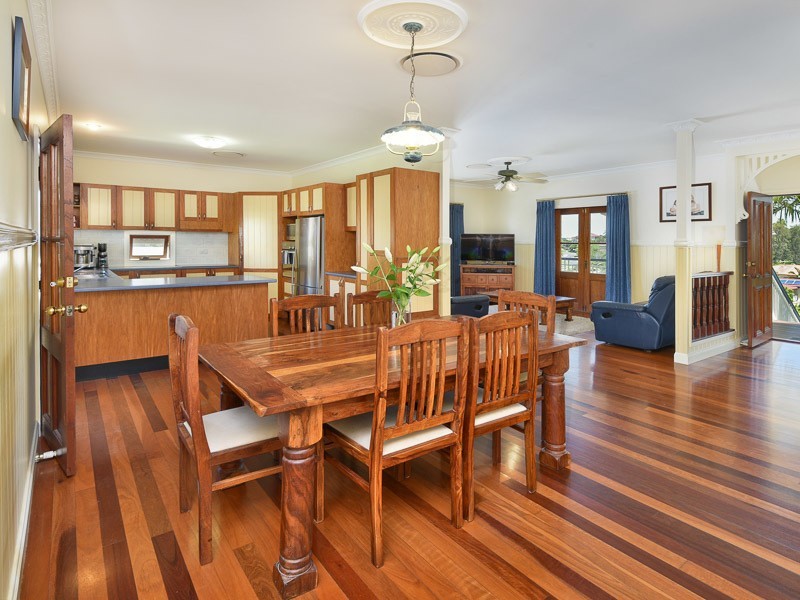 16 Zorina Court, Eatons Hill QLD 4037