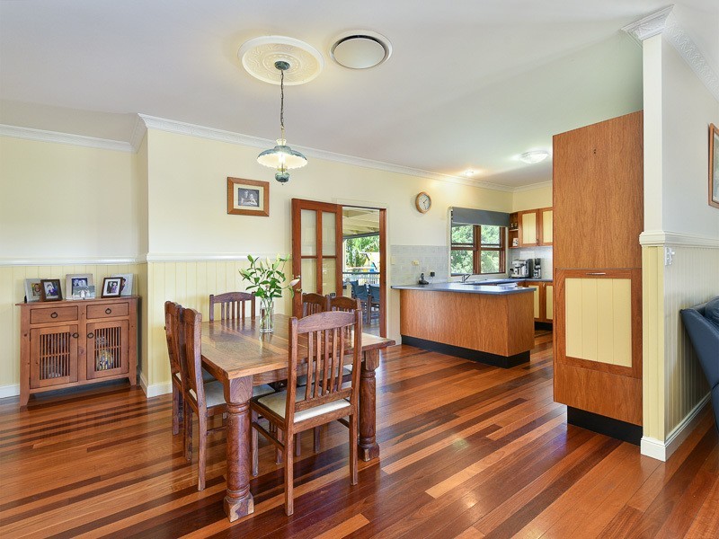 16 Zorina Court, Eatons Hill QLD 4037