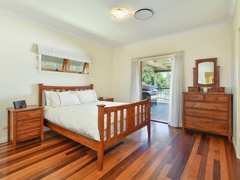 16 Zorina Court, Eatons Hill QLD 4037