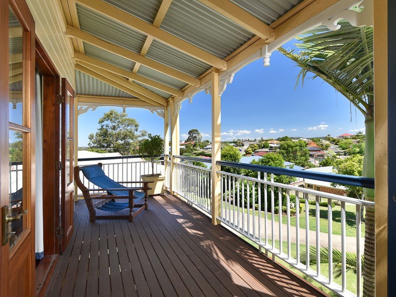 16 Zorina Court, Eatons Hill QLD 4037