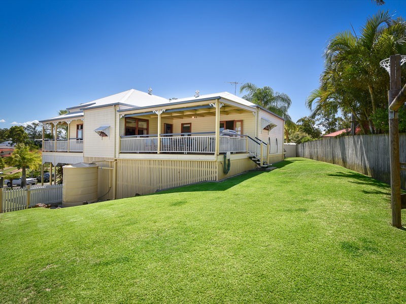 16 Zorina Court, Eatons Hill QLD 4037