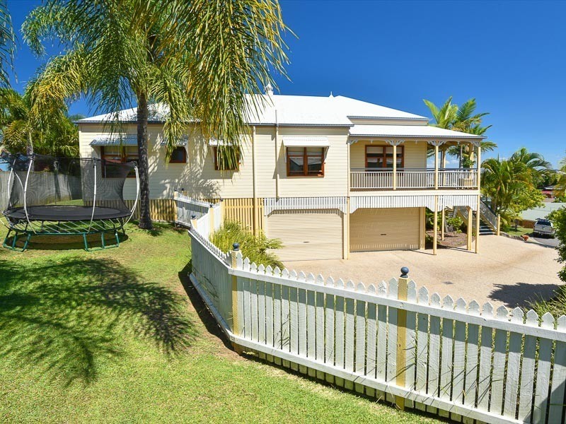 16 Zorina Court, Eatons Hill QLD 4037