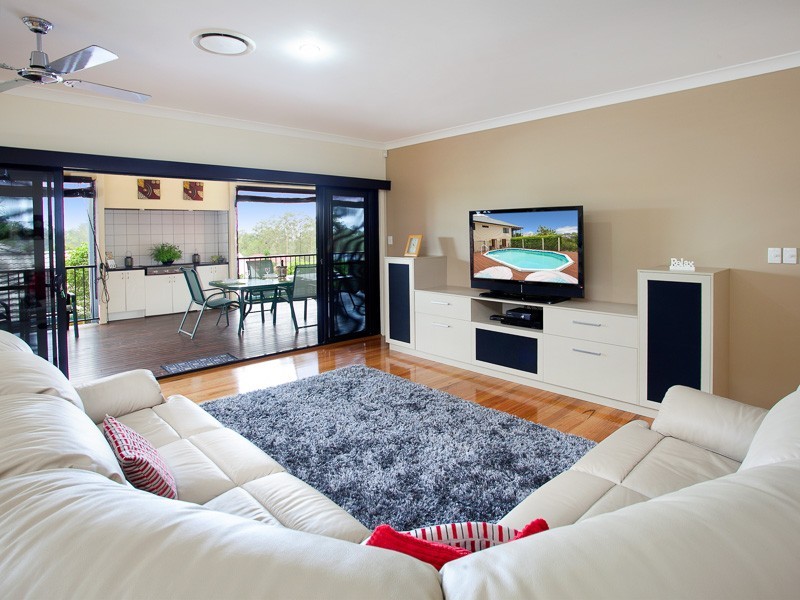 3 Laceflower Crescent, Eatons Hill QLD 4037