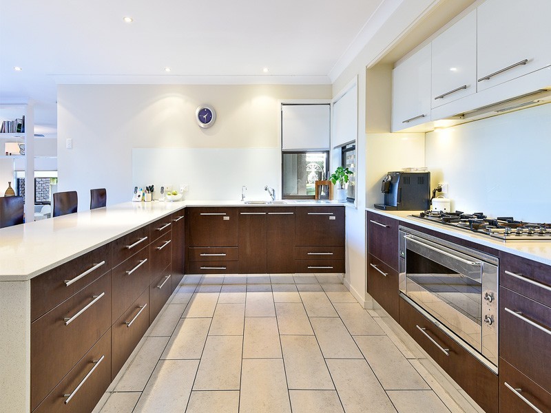 64 Collins Road, Everton Hills QLD 4053