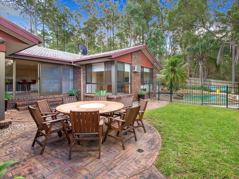 64 Collins Road, Everton Hills QLD 4053