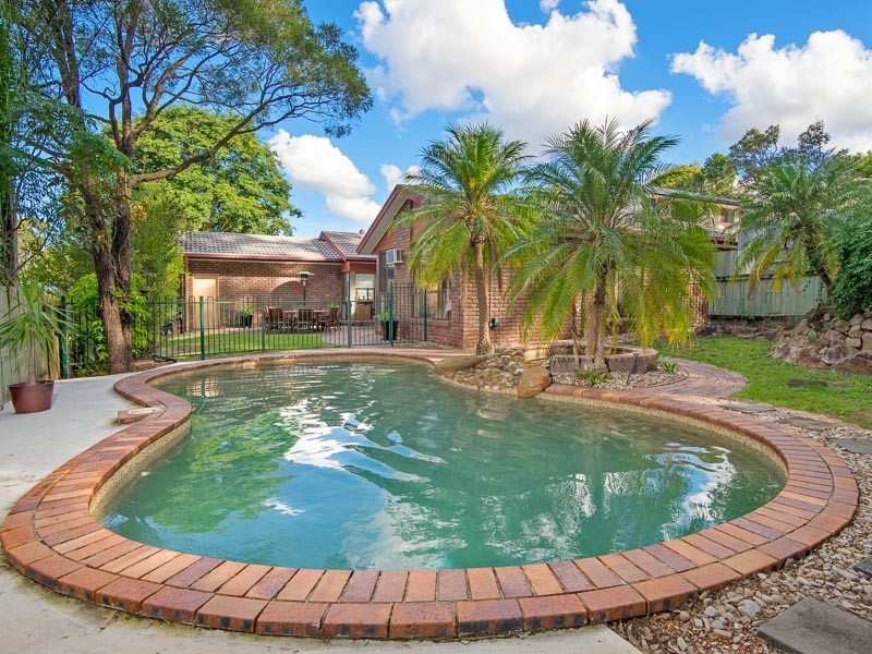 64 Collins Road, Everton Hills QLD 4053