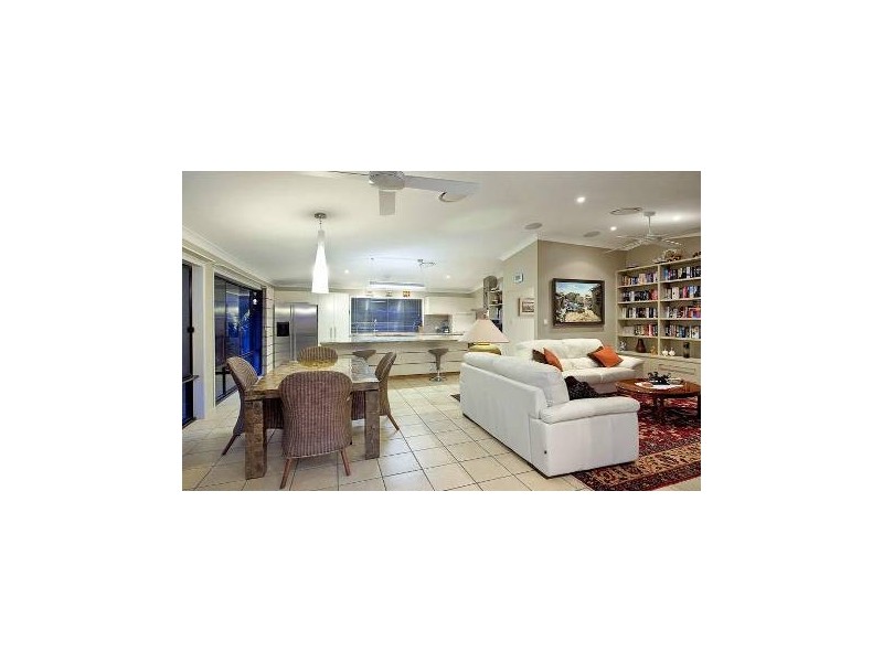 13 Whipbird Court, Cashmere QLD 4500