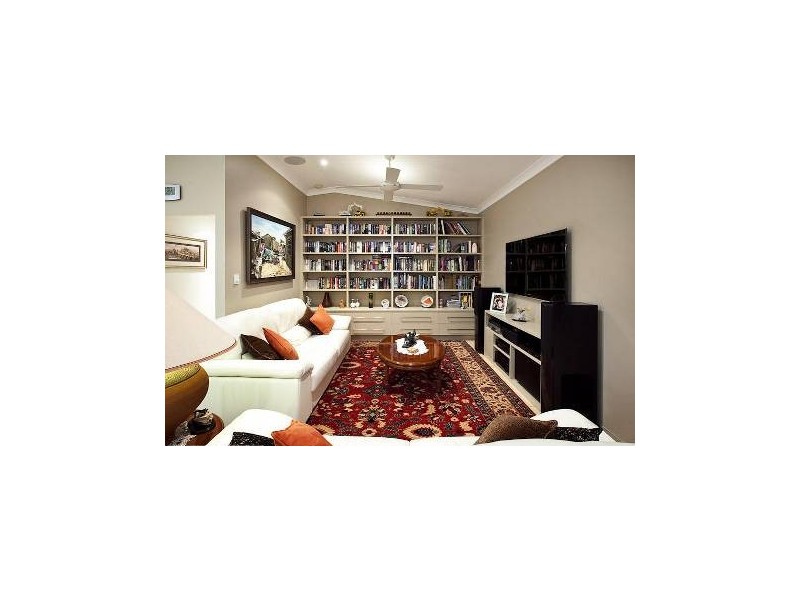 13 Whipbird Court, Cashmere QLD 4500