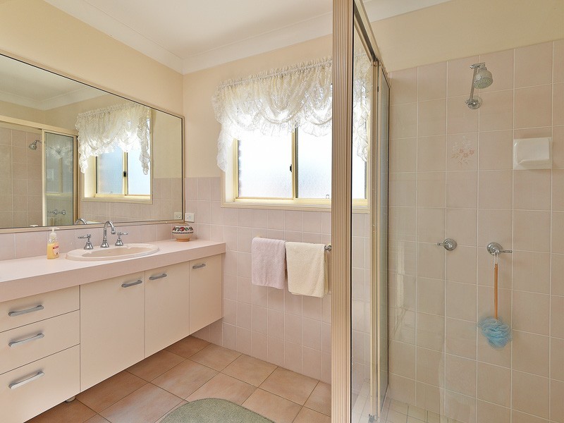 12 Inverness Court, Albany Creek QLD 4035