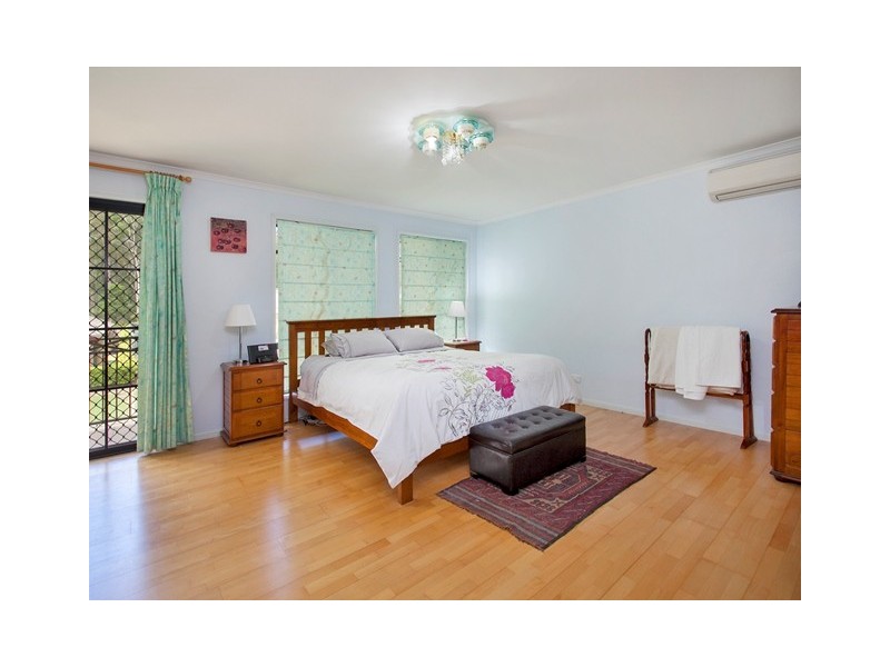 23 Jullyan Street, Albany Creek QLD 4035